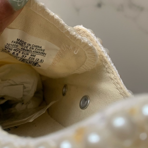 Custom Handmade Pearl and Crystal Bridal Converse - Picture 13 of 15